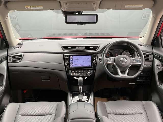 エクストレイル ２．０　２０Ｘｉ　ハイブリッド　４ＷＤ　純正ナビ　全周囲カメラ（4枚目）