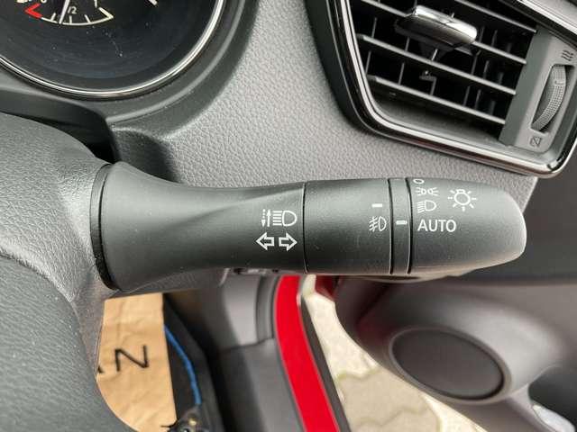 エクストレイル ２．０　２０Ｘｉ　ハイブリッド　４ＷＤ　純正ナビ　全周囲カメラ（11枚目）