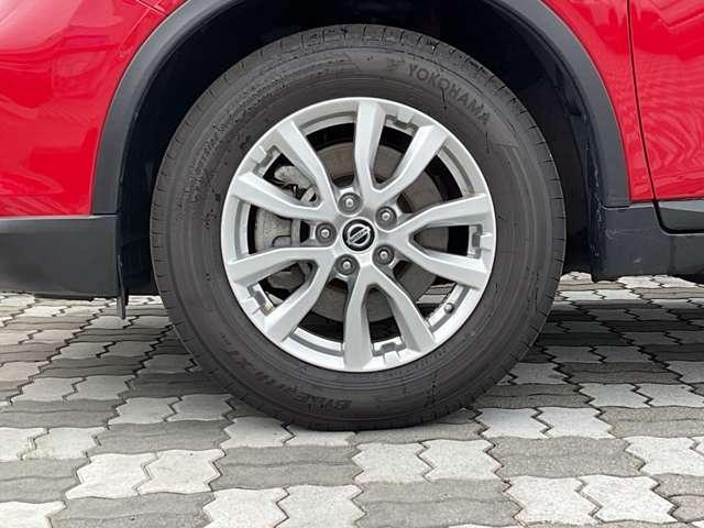 エクストレイル ２．０　２０Ｘｉ　ハイブリッド　４ＷＤ　純正ナビ　全周囲カメラ（16枚目）
