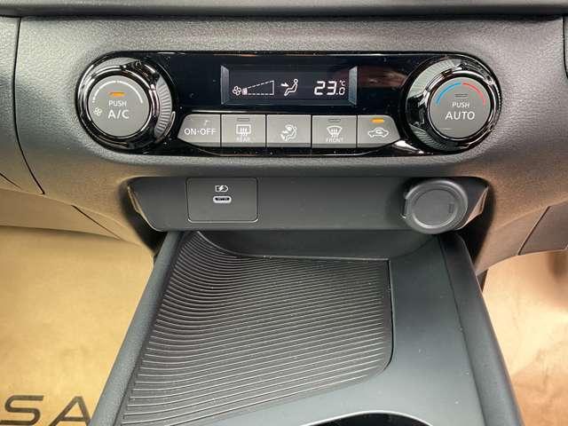 ノート １．２　Ｘ　純正ナビ　バックカメラ（9枚目）
