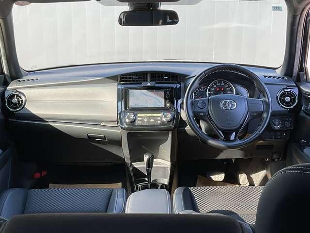 カローラフィールダー １．５　Ｇ　Ｗ×Ｂ（4枚目）