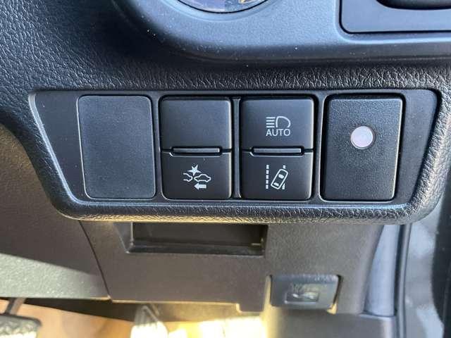 カローラフィールダー １．５　Ｇ　Ｗ×Ｂ（12枚目）