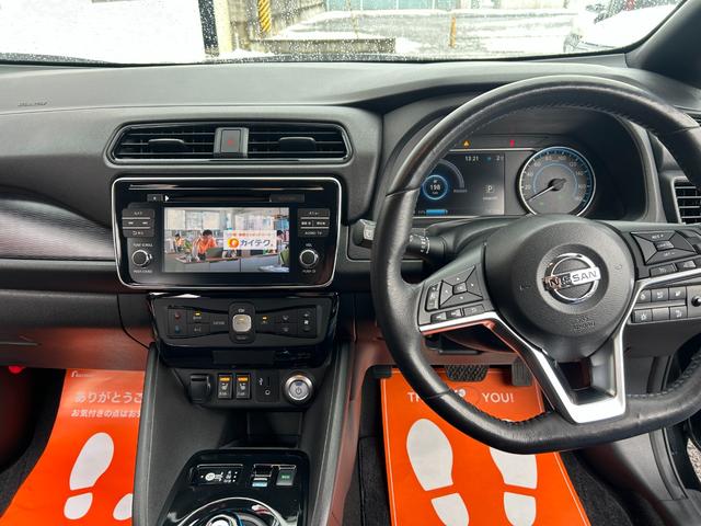 リーフ X 純正ナビBluetooth TV バックカメラ ETC クルコン TVKIT付(8枚目)