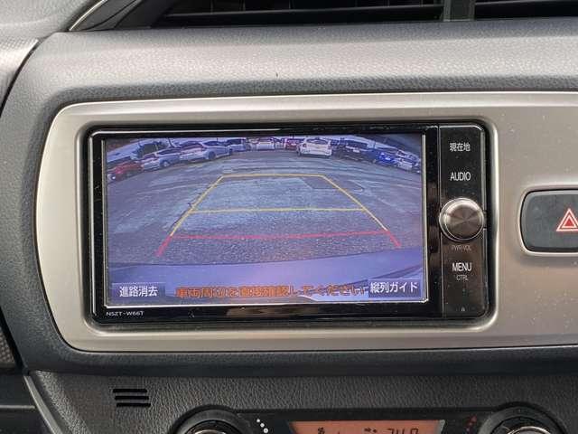 ヴィッツ １．５　ＲＳ　純正ナビ　バックカメラ　衝突被害軽減ブレ（9枚目）