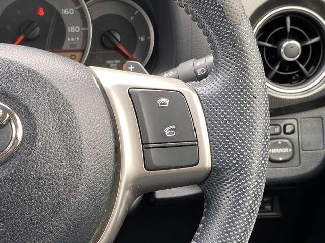 ヴィッツ １．５　ＲＳ　純正ナビ　バックカメラ　衝突被害軽減ブレ（14枚目）