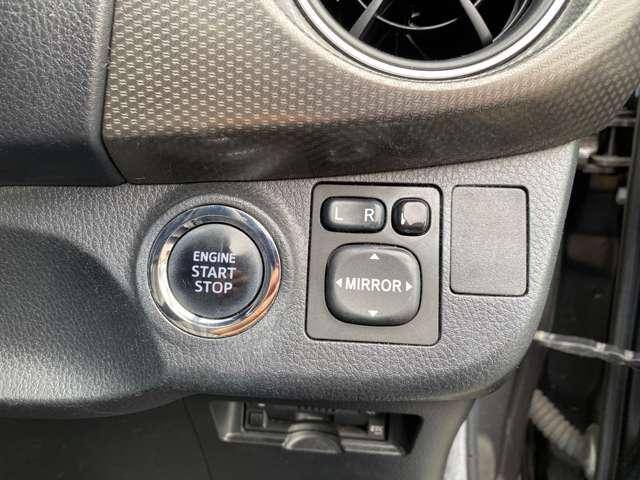 ヴィッツ １．５　ＲＳ　純正ナビ　バックカメラ　衝突被害軽減ブレ（15枚目）