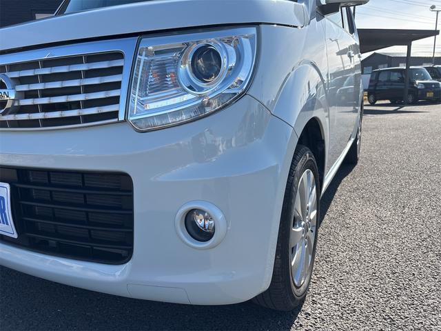 モコ ドルチェX ETC ナビ TV オートライト HID スマートキー アイドリングストップ 電動格納ミラー ベンチシート CVT 盗難防止システム ABS CD DVD再生 アルミホイール 衝突安全ボディ エアコン(4枚目)