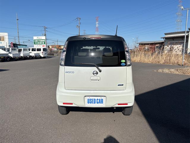 モコ ドルチェX ETC ナビ TV オートライト HID スマートキー アイドリングストップ 電動格納ミラー ベンチシート CVT 盗難防止システム ABS CD DVD再生 アルミホイール 衝突安全ボディ エアコン(13枚目)