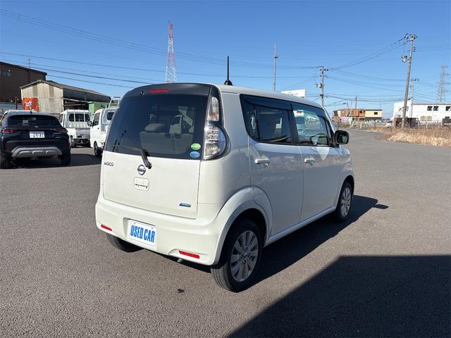 モコ ドルチェX ETC ナビ TV オートライト HID スマートキー アイドリングストップ 電動格納ミラー ベンチシート CVT 盗難防止システム ABS CD DVD再生 アルミホイール 衝突安全ボディ エアコン(14枚目)