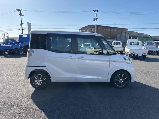 デイズルークス Ｘ　Ｖセレクション　ドライブレコーダー　ＥＴＣ　全周囲カメラ　両側電動スライドドア　ナビ　ＴＶ　衝突被害軽減システム　スマートキー　アイドリングストップ　電動格納ミラー　ベンチシート　ＣＶＴ　盗難防止システム　ＡＢＳ（8枚目）