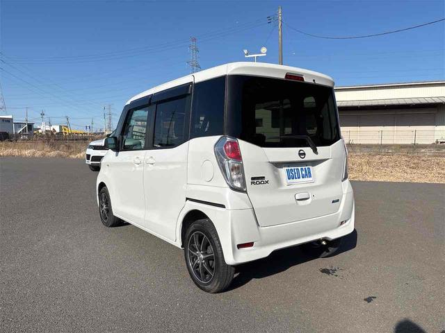 デイズルークス Ｘ　Ｖセレクション　ドライブレコーダー　ＥＴＣ　全周囲カメラ　両側電動スライドドア　ナビ　ＴＶ　衝突被害軽減システム　スマートキー　アイドリングストップ　電動格納ミラー　ベンチシート　ＣＶＴ　盗難防止システム　ＡＢＳ（17枚目）