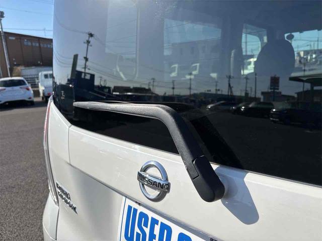 デイズルークス Ｘ　Ｖセレクション　ドライブレコーダー　ＥＴＣ　全周囲カメラ　両側電動スライドドア　ナビ　ＴＶ　衝突被害軽減システム　スマートキー　アイドリングストップ　電動格納ミラー　ベンチシート　ＣＶＴ　盗難防止システム　ＡＢＳ（21枚目）