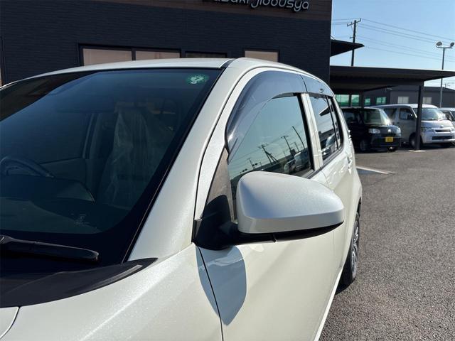 パッソ X Gパッケージ クリアランスソナー レーンアシスト 衝突被害軽減システム アルミホイール オートマチックハイビーム オートライト スマートキー アイドリングストップ 電動格納ミラー CVT ベンチシート ABS(7枚目)