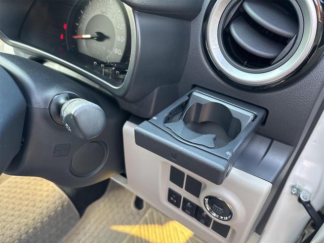 パッソ X Gパッケージ クリアランスソナー レーンアシスト 衝突被害軽減システム アルミホイール オートマチックハイビーム オートライト スマートキー アイドリングストップ 電動格納ミラー CVT ベンチシート ABS(37枚目)