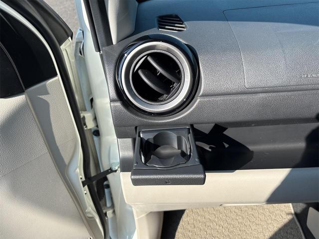 パッソ X Gパッケージ クリアランスソナー レーンアシスト 衝突被害軽減システム アルミホイール オートマチックハイビーム オートライト スマートキー アイドリングストップ 電動格納ミラー CVT ベンチシート ABS(57枚目)