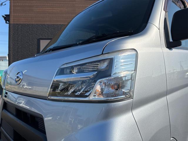 ハイゼットカーゴ ＤＸ　ＳＡＩＩＩ　軽バン　ＡＴ　衝突被害軽減システム　ＥＴＣ　両側スライドドア　キーレスエントリー　アイドリングストップ　オートマチックハイビーム　ＥＳＣ　エアコン　パワーステアリング　パワーウィンドウ（6枚目）