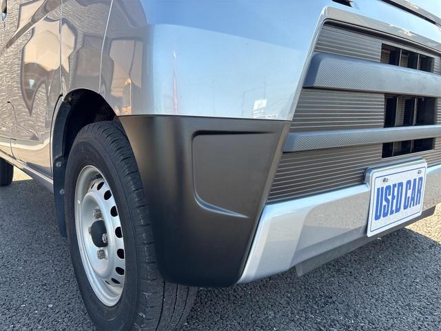 ハイゼットカーゴ ＤＸ　ＳＡＩＩＩ　軽バン　ＡＴ　衝突被害軽減システム　ＥＴＣ　両側スライドドア　キーレスエントリー　アイドリングストップ　オートマチックハイビーム　ＥＳＣ　エアコン　パワーステアリング　パワーウィンドウ（11枚目）