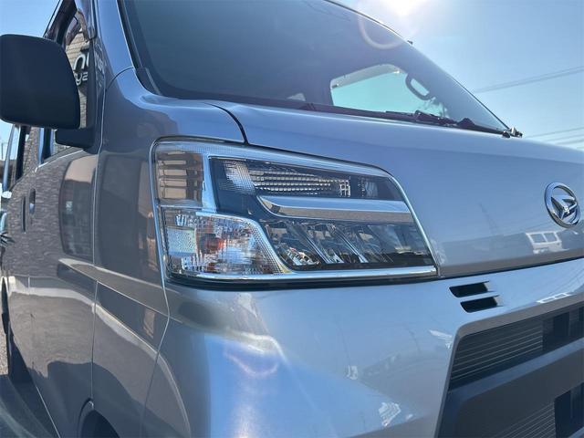 ハイゼットカーゴ ＤＸ　ＳＡＩＩＩ　軽バン　ＡＴ　衝突被害軽減システム　ＥＴＣ　両側スライドドア　キーレスエントリー　アイドリングストップ　オートマチックハイビーム　ＥＳＣ　エアコン　パワーステアリング　パワーウィンドウ（12枚目）