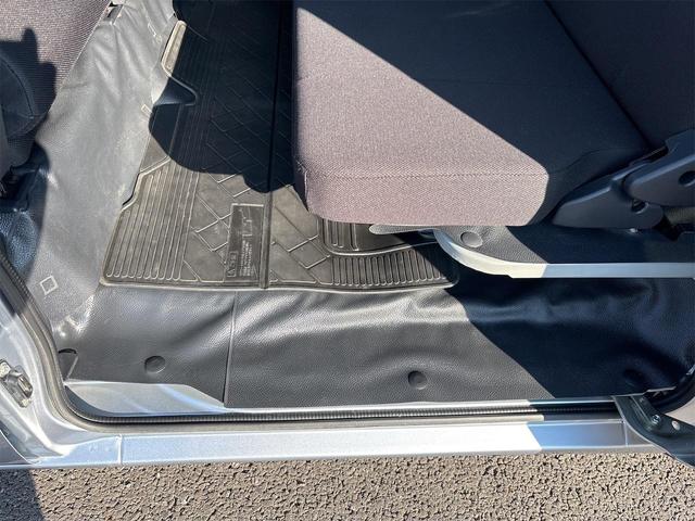 ハイゼットカーゴ ＤＸ　ＳＡＩＩＩ　軽バン　ＡＴ　衝突被害軽減システム　ＥＴＣ　両側スライドドア　キーレスエントリー　アイドリングストップ　オートマチックハイビーム　ＥＳＣ　エアコン　パワーステアリング　パワーウィンドウ（62枚目）