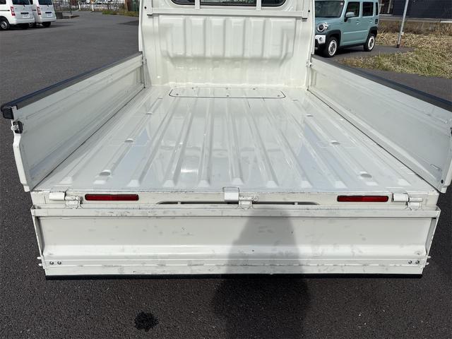 ハイゼットトラック スタンダード 4WD 軽トラック 三方開 AT キーレスエントリー エアコン パワーウィンドウ 運転席エアバッグ CD USB(25枚目)