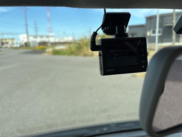 ご覧いただきありがとうございます♪気になったお車がありましたらお気軽にお電話をください♪