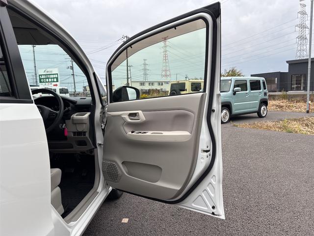 ムーヴ Ｌ　キーレスエントリー　アイドリングストップ　電動格納ミラー　ベンチシート　ＣＶＴ　盗難防止システム　ＡＢＳ　ＥＳＣ　ＣＤ　ミュージックプレイヤー接続可　衝突安全ボディ　エアコン　パワーステアリング（41枚目）