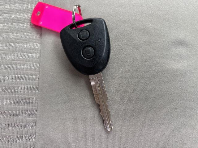 ムーヴ Ｌ　キーレスエントリー　アイドリングストップ　電動格納ミラー　ベンチシート　ＣＶＴ　盗難防止システム　ＡＢＳ　ＥＳＣ　ＣＤ　ミュージックプレイヤー接続可　衝突安全ボディ　エアコン　パワーステアリング（71枚目）