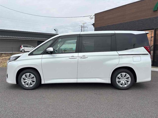 ノア Ｘ　バックカメラ　ナビ　ＴＶ　クリアランスソナー　オートクルーズコントロール　レーンアシスト　衝突被害軽減システム　両側スライド・片側電動　オートマチックハイビーム　オートライト　ＬＥＤヘッドランプ（3枚目）