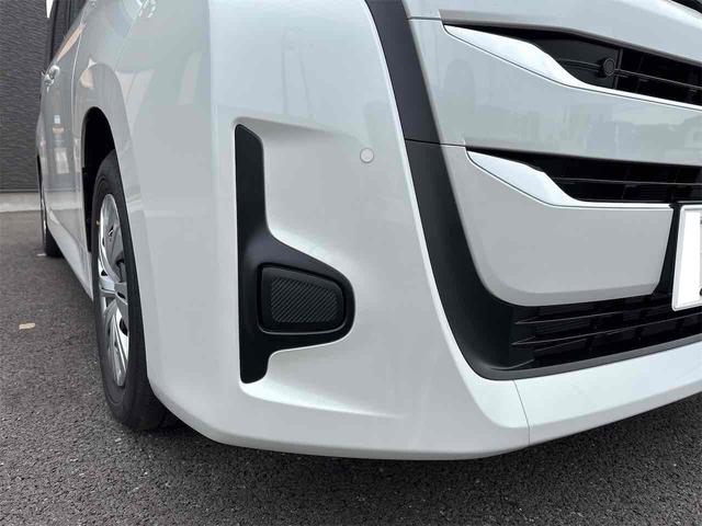 ノア Ｘ　バックカメラ　ナビ　ＴＶ　クリアランスソナー　オートクルーズコントロール　レーンアシスト　衝突被害軽減システム　両側スライド・片側電動　オートマチックハイビーム　オートライト　ＬＥＤヘッドランプ（12枚目）