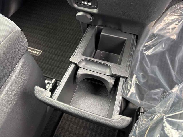 ノア Ｘ　バックカメラ　ナビ　ＴＶ　クリアランスソナー　オートクルーズコントロール　レーンアシスト　衝突被害軽減システム　両側スライド・片側電動　オートマチックハイビーム　オートライト　ＬＥＤヘッドランプ（39枚目）