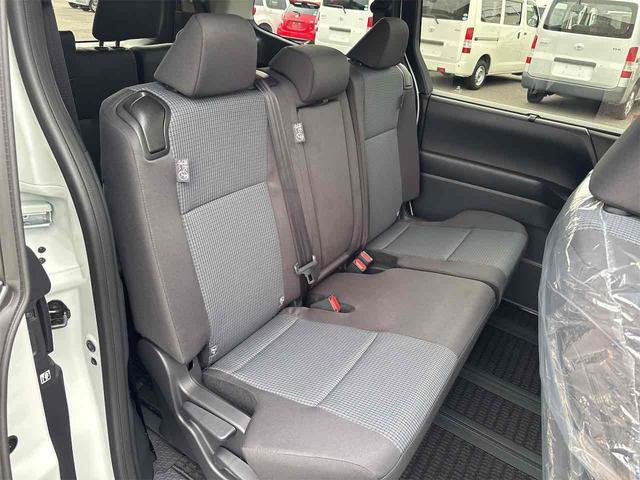 ノア Ｘ　バックカメラ　ナビ　ＴＶ　クリアランスソナー　オートクルーズコントロール　レーンアシスト　衝突被害軽減システム　両側スライド・片側電動　オートマチックハイビーム　オートライト　ＬＥＤヘッドランプ（55枚目）