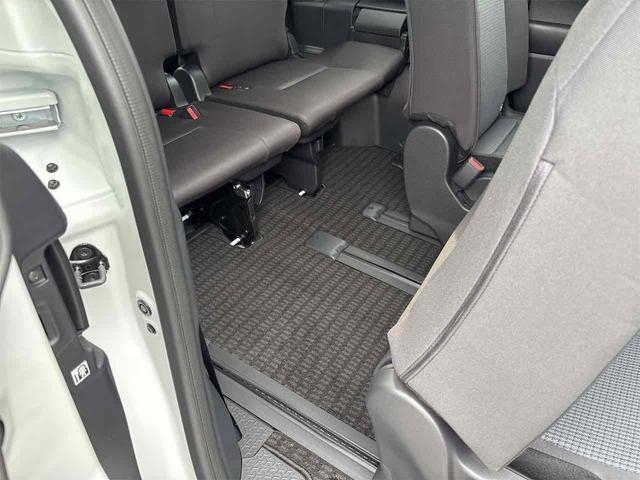 ノア Ｘ　バックカメラ　ナビ　ＴＶ　クリアランスソナー　オートクルーズコントロール　レーンアシスト　衝突被害軽減システム　両側スライド・片側電動　オートマチックハイビーム　オートライト　ＬＥＤヘッドランプ（61枚目）