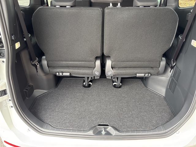 ノア Ｘ　バックカメラ　ナビ　ＴＶ　クリアランスソナー　オートクルーズコントロール　レーンアシスト　衝突被害軽減システム　両側スライド・片側電動　オートマチックハイビーム　オートライト　ＬＥＤヘッドランプ（76枚目）