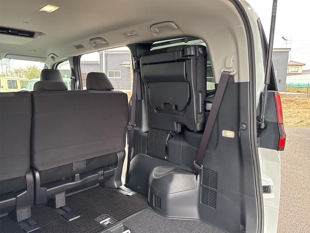 ノア Ｘ　バックカメラ　ナビ　ＴＶ　クリアランスソナー　オートクルーズコントロール　レーンアシスト　衝突被害軽減システム　両側スライド・片側電動　オートマチックハイビーム　オートライト　ＬＥＤヘッドランプ（77枚目）