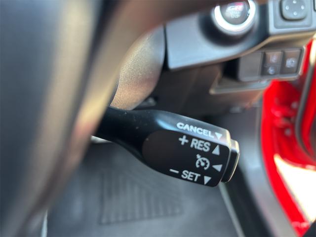 アクア Ｇ　ＧＲスポーツ・１７インチパッケージ　ＥＴＣ　バックカメラ　ナビ　ＴＶ　オートクルーズコントロール　レーンアシスト　衝突被害軽減システム　アルミホイール　オートマチックハイビーム　オートライト　ＬＥＤヘッドランプ　スマートキー（34枚目）