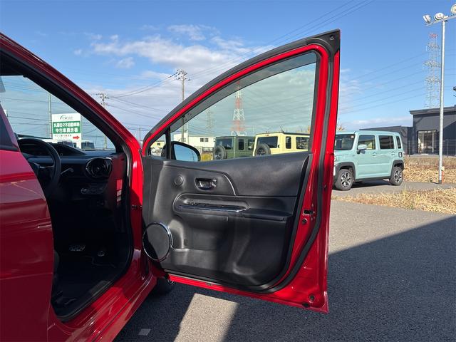 アクア Ｇ　ＧＲスポーツ・１７インチパッケージ　ＥＴＣ　バックカメラ　ナビ　ＴＶ　オートクルーズコントロール　レーンアシスト　衝突被害軽減システム　アルミホイール　オートマチックハイビーム　オートライト　ＬＥＤヘッドランプ　スマートキー（51枚目）