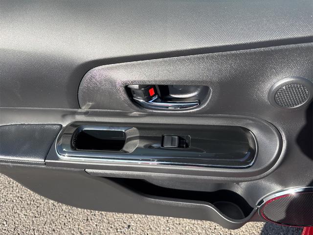 アクア Ｇ　ＧＲスポーツ・１７インチパッケージ　ＥＴＣ　バックカメラ　ナビ　ＴＶ　オートクルーズコントロール　レーンアシスト　衝突被害軽減システム　アルミホイール　オートマチックハイビーム　オートライト　ＬＥＤヘッドランプ　スマートキー（66枚目）