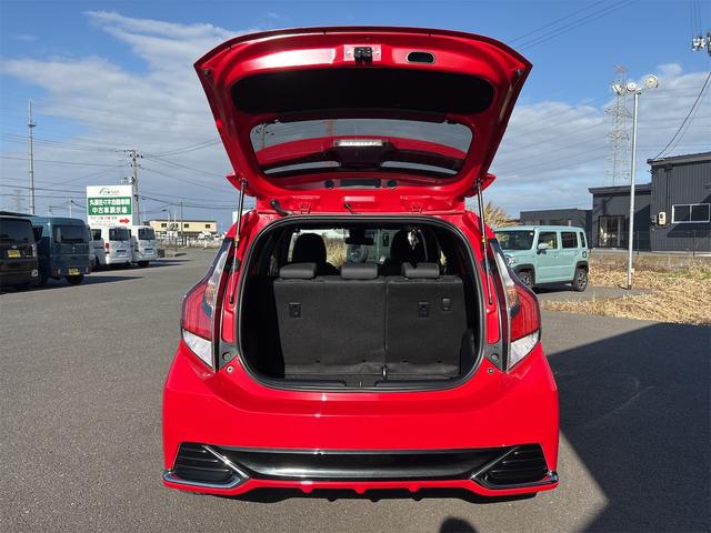 アクア Ｇ　ＧＲスポーツ・１７インチパッケージ　ＥＴＣ　バックカメラ　ナビ　ＴＶ　オートクルーズコントロール　レーンアシスト　衝突被害軽減システム　アルミホイール　オートマチックハイビーム　オートライト　ＬＥＤヘッドランプ　スマートキー（75枚目）