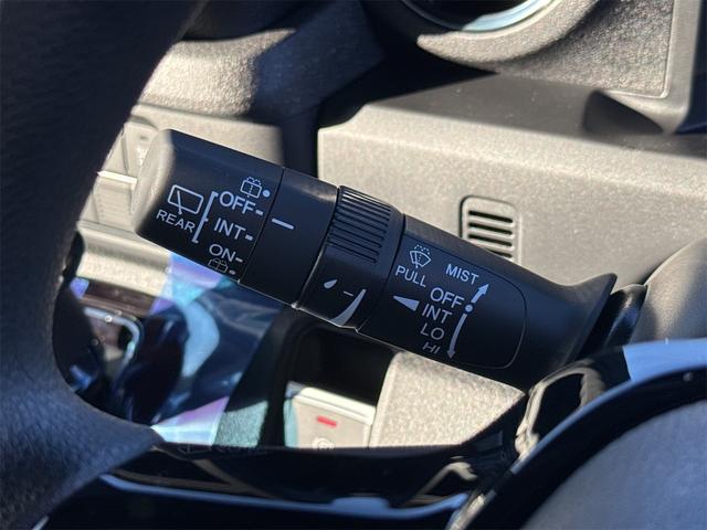 Ｎ－ＢＯＸカスタム ベースグレード　届け出済み未使用車　両側スライド・片側電動　クリアランスソナー　オートクルーズコントロール　レーンアシスト　衝突被害軽減システム　オートライト　ＬＥＤヘッドランプ　スマートキー　シートヒーター（21枚目）