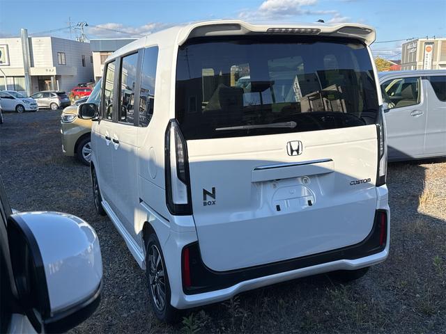 Ｎ－ＢＯＸカスタム ベースグレード　届け出済み未使用車　両側スライド・片側電動　クリアランスソナー　オートクルーズコントロール　レーンアシスト　衝突被害軽減システム　オートライト　ＬＥＤヘッドランプ　スマートキー　シートヒーター（35枚目）