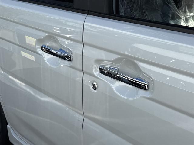 スペーシアカスタム ハイブリッドXS 届け出済み未使用車 両側電動スライドドア クリアランスソナー オートクルーズコントロール レーンアシスト 衝突被害軽減システム オートライト LEDヘッドランプ スマートキー アイドリングストップ(12枚目)