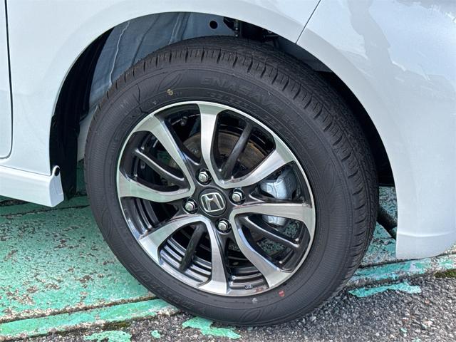 Ｎ－ＢＯＸカスタム ベースグレード　４ＷＤ　届け出済み未使用車　バックカメラ　両側スライド・片側電動　クリアランスソナー　オートクルーズコントロール　レーンアシスト　衝突被害軽減システム　オートライト　ＬＥＤヘッドランプ　スマートキー（8枚目）