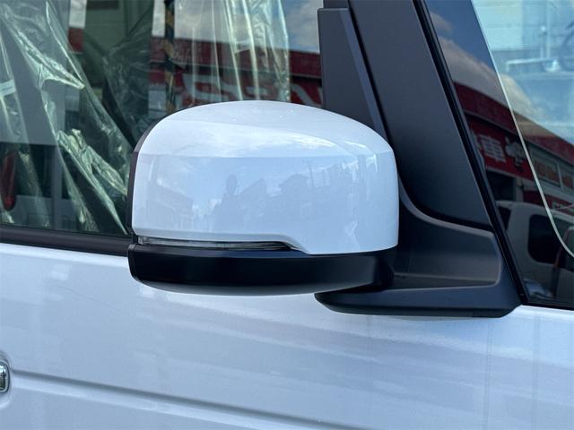 Ｎ－ＢＯＸカスタム ベースグレード　４ＷＤ　届け出済み未使用車　バックカメラ　両側スライド・片側電動　クリアランスソナー　オートクルーズコントロール　レーンアシスト　衝突被害軽減システム　オートライト　ＬＥＤヘッドランプ　スマートキー（10枚目）