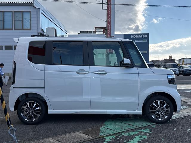 Ｎ－ＢＯＸカスタム ベースグレード　４ＷＤ　届け出済み未使用車　バックカメラ　両側スライド・片側電動　クリアランスソナー　オートクルーズコントロール　レーンアシスト　衝突被害軽減システム　オートライト　ＬＥＤヘッドランプ　スマートキー（12枚目）