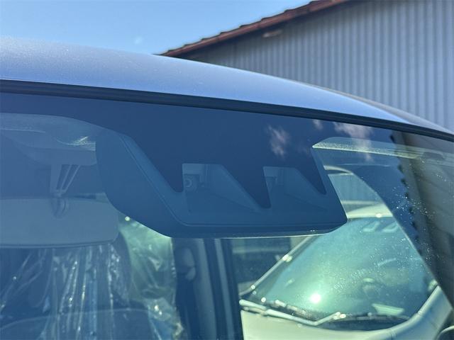 ムーヴキャンバス ストライプスＧ　４ＷＤ　両側電動スライドドア　クリアランスソナー　衝突被害軽減システム　オートライト　ＬＥＤヘッドランプ　スマートキー　アイドリングストップ　電動格納ミラー　シートヒーター　ベンチシート　ＣＶＴ（6枚目）