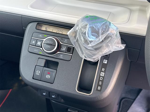 ムーヴキャンバス ストライプスＧ　４ＷＤ　両側電動スライドドア　クリアランスソナー　衝突被害軽減システム　オートライト　ＬＥＤヘッドランプ　スマートキー　アイドリングストップ　電動格納ミラー　シートヒーター　ベンチシート　ＣＶＴ（17枚目）