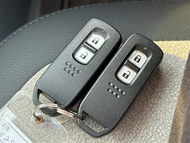 N-ONE オリジナル 4WD ETC バックカメラ ナビ TV クリアランスソナー オートクルーズコントロール レーンアシスト 衝突被害軽減システム オートライト LEDヘッドランプ スマートキー アイドリングストップ(32枚目)