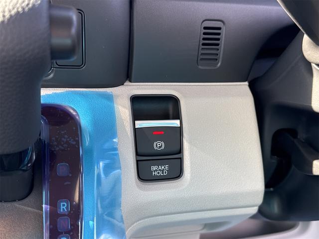 Ｎ－ＢＯＸ ベースグレード　届け出済み未使用車　バックカメラ　両側スライド・片側電動　クリアランスソナー　オートクルーズコントロール　レーンアシスト　衝突被害軽減システム　オートライト　ＬＥＤヘッドランプ　スマートキー（17枚目）