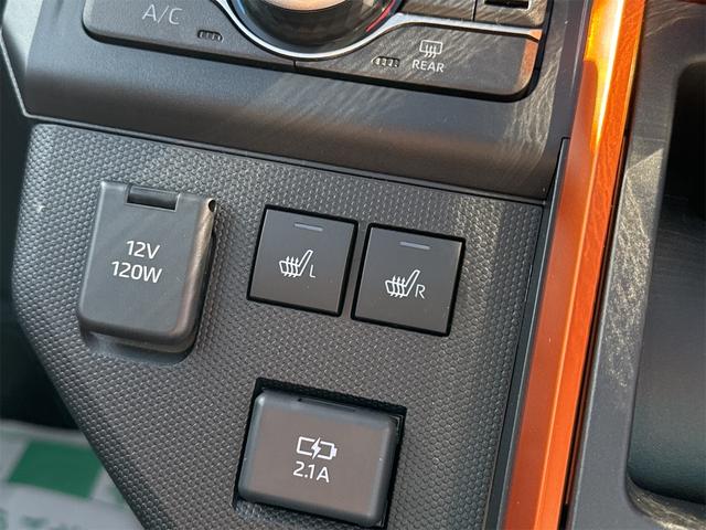 座席のシートを温めるシートヒーター！その温かさは一度経験したら欠かすことができません！エアコンで乾燥しやすい車内も防ぐ事ができます！