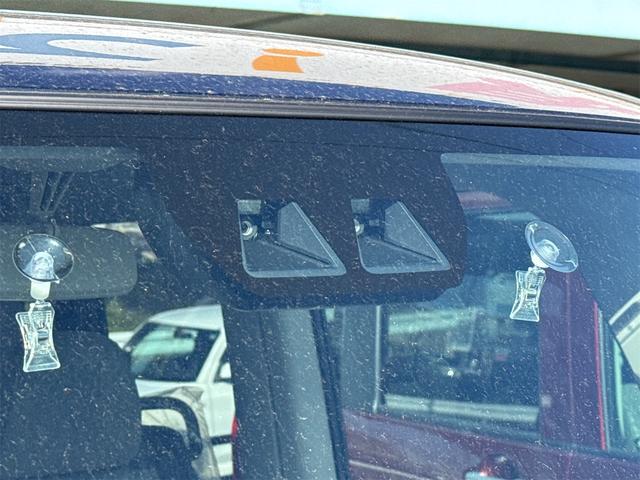 タント Ｌ　届け出済み未使用車　バックカメラ　両側スライドドア　クリアランスソナー　レーンアシスト　衝突被害軽減システム　オートライト　ＬＥＤヘッドランプ　スマートキー　アイドリングストップ　電動格納ミラー（6枚目）